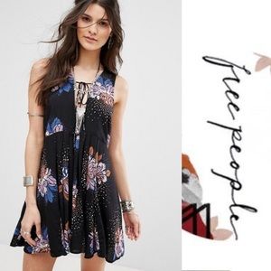 (LIKE NEW) Free People | Lovely Day Mini Dress